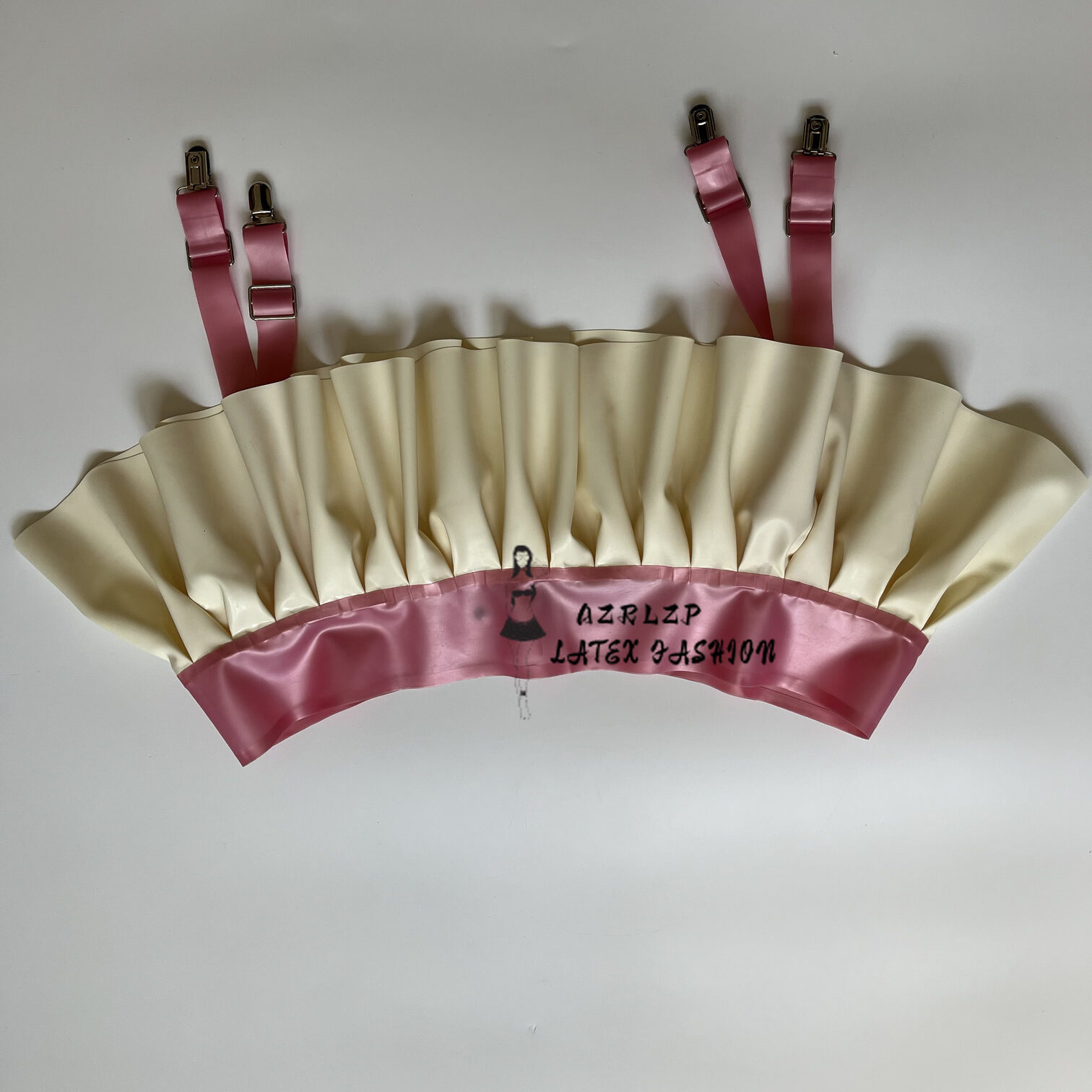 Metallic Powder and White Wome - đánh giá và giá Garter Belt Set